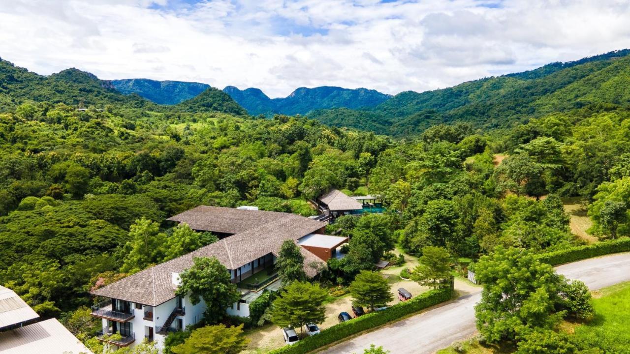 Rain Tree Khao Yai Hotel Pak Chong Екстериор снимка